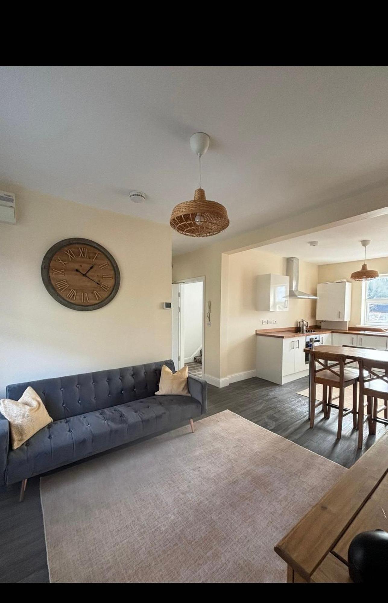 Cardiff/Pernath Home2 Δωμάτιο φωτογραφία